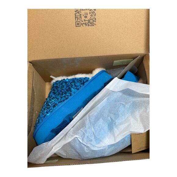 BEARPAW Portia Sequined and Suede Mules Mermaid Blue New In Box Size 8 Wide - Picture 3 of 7